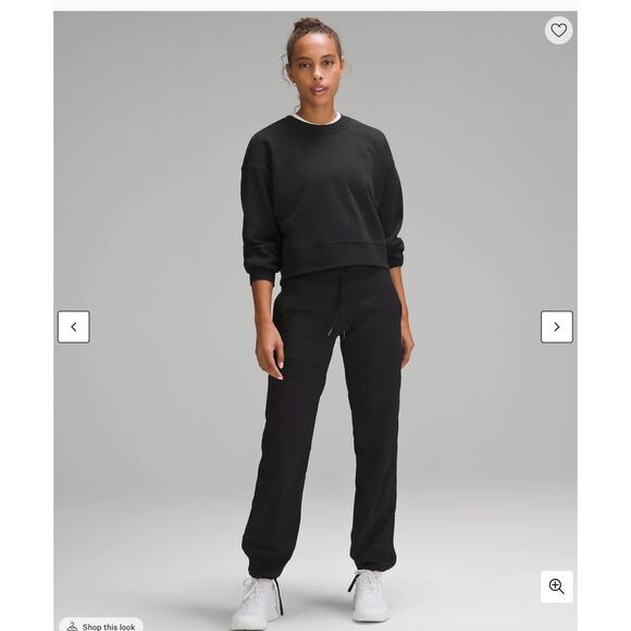 Lululemon Womens Perfectly Oversized Cropped Crew Sweatshirt Size 8 Black Casual - Picture 3 of 8